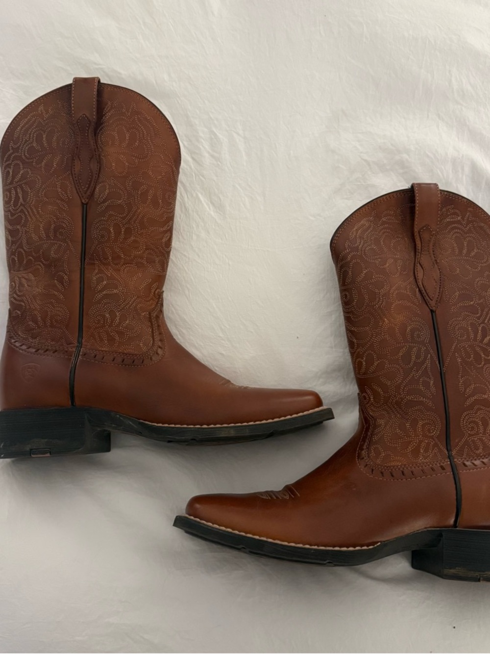 Women’s Ariat Round Up Remuda Wide Square Toe Western Boot - Size 7.5B - Picture 3 of 9